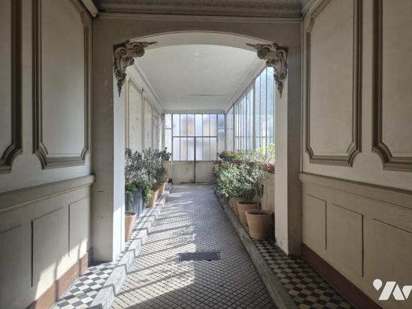 APPARTEMENT DE CARACTERE ANCIEN T6 AVEC GARAGE