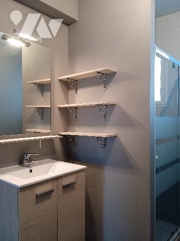 Appartement 79 m² A VDRE: SEJOUR CUISINE CHAMBRES CAVE GARAGE