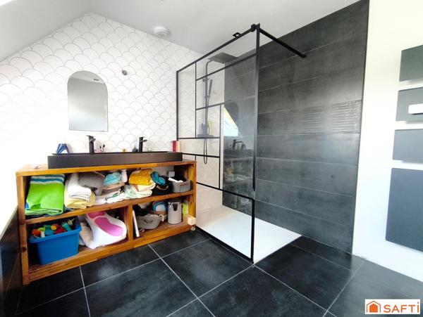 Maison contemporaine de 100 m2 située au calme