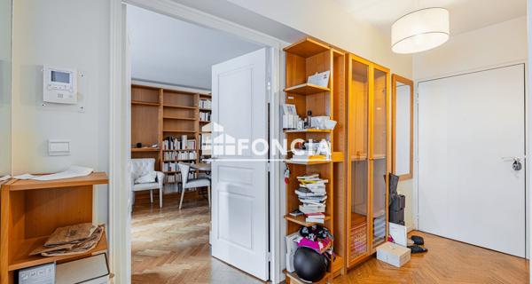 À vendre Appartement 2 pièces 56 m² - Paris 75011
