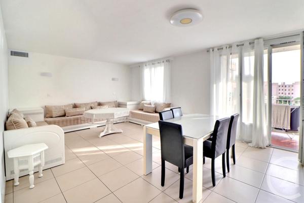Appartement T4 à vendre  4 pièces - 91 m2 ST RAPHAEL - 83