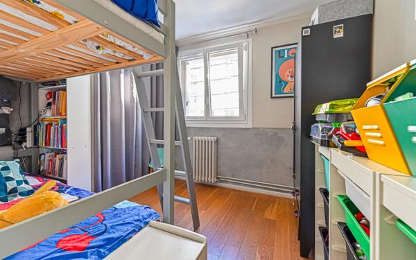 Appartement à vendre    3 pièces • 53 m2 Paris 11