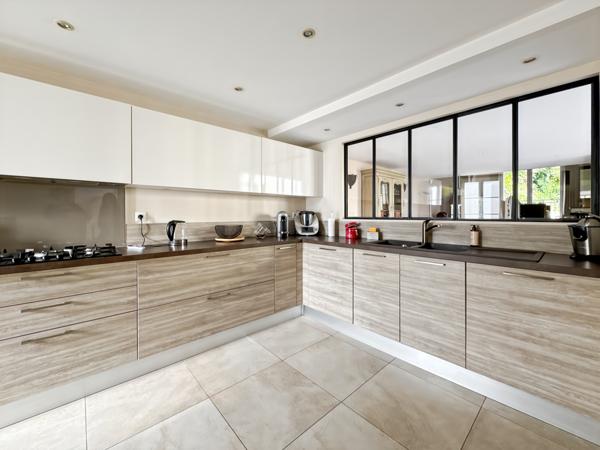 Maison 8 pièces - 200 m²