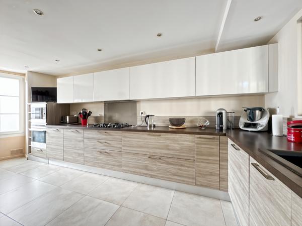 Maison 8 pièces - 200 m²