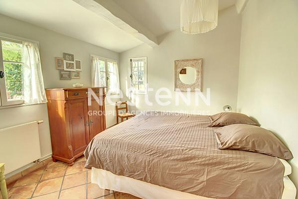 A VENDRE Splendide Propriété à LORGUES 250 m2 sur terrain de 4090m2+ piscine + garage