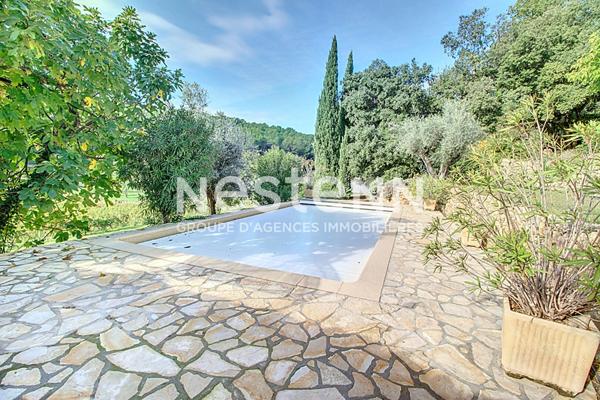 A VENDRE Splendide Propriété à LORGUES 250 m2 sur terrain de 4090m2+ piscine + garage