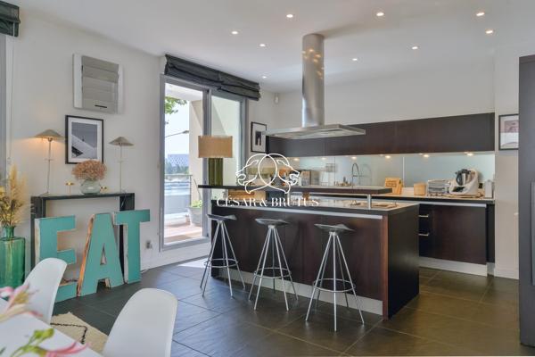 EXCLUSIVITE TRIPLEX en maison de ville