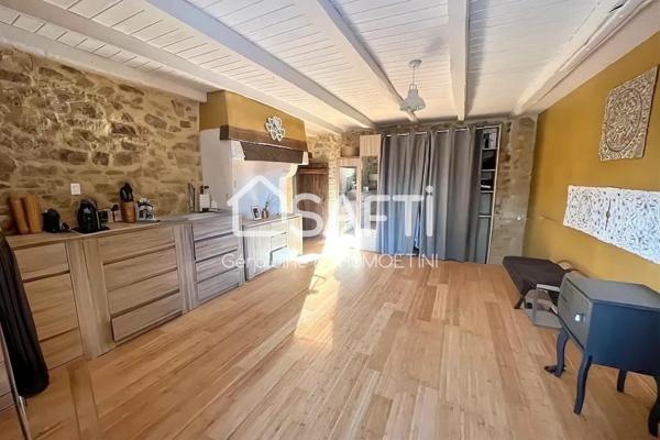 MAGNIFIQUE LONGERE DE 226 M2