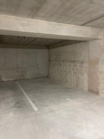 EN EXCLUSIVITÉ - PARKING SOUS-SOL -TINQUEUX CENTRE