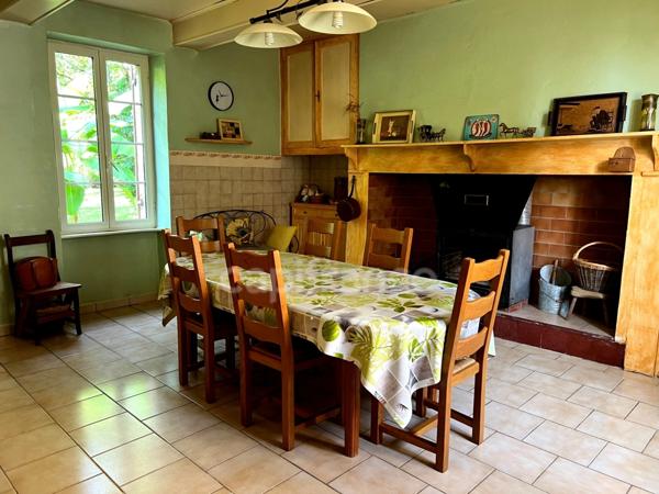Propriété agricole à vendre 6 pièces, avec grange & ancien séchoir à tabac, sur terrain de 19 ha, à FLEURANCE (32)