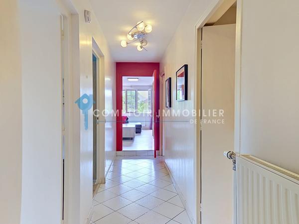 Maison 9 pièce(s) 5 chambre(s) 224 m²
