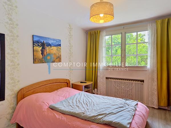 Maison 9 pièce(s) 5 chambre(s) 224 m²