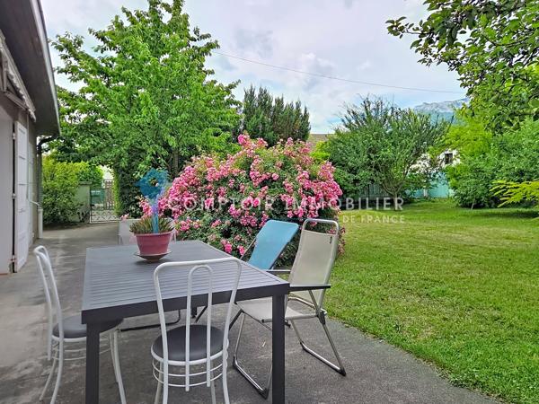 Maison 9 pièce(s) 5 chambre(s) 224 m²