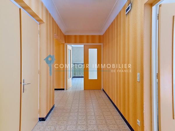 Maison 9 pièce(s) 5 chambre(s) 224 m²