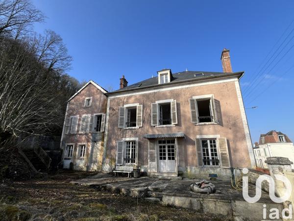 Maison 8 pièces de 201 m² à Tonnerre (89700)
