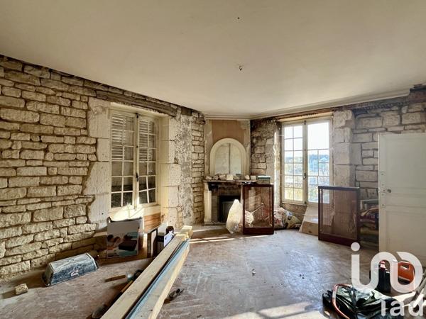 Maison 8 pièces de 201 m² à Tonnerre (89700)