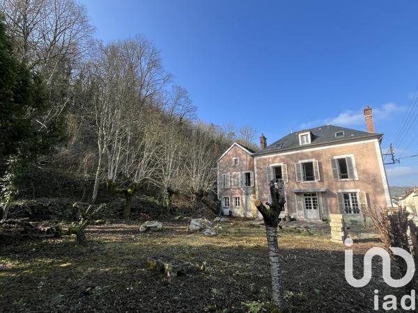 Maison 8 pièces de 201 m² à Tonnerre (89700)