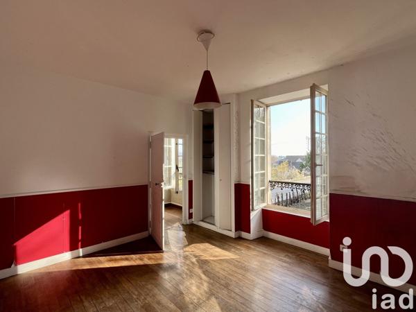 Maison 8 pièces de 201 m² à Tonnerre (89700)