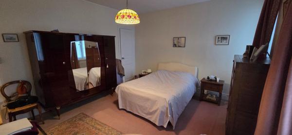 Maison type 5 à LAON ville basse 3 chambres grenier jardin grange et dépendance