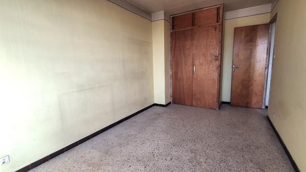 Septèmes-les-Vallons (13240) Pavillon type 5 Mitoyen d'un côté + grand garage