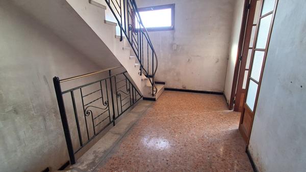 Septèmes-les-Vallons (13240) Pavillon type 5 Mitoyen d'un côté + grand garage