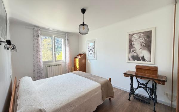 Maison à vendre    5 pièces •  Trescléoux