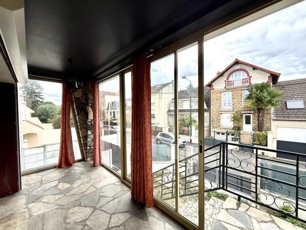 Pavillons-sous-Bois (93320) Maison individuelle de 194m2