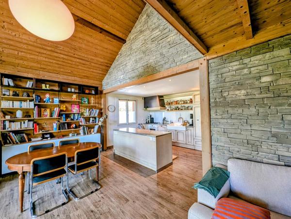 Coup de cœur à Tresserve : magnifique maison individuelle 4 pièces, sur terrain plat d'exception constructible de 2 288 m², accès lac à pied