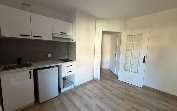 Appartement à louer    1 pièce • 19,06 m2 Golfe Juan - Vallauris