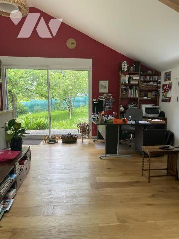 A VENDRE-MAISON D'ARCHITECTE-ST AVE-1399 m2 de terrain