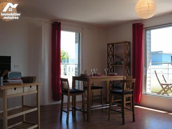 CONCARNEAU: APPARTEMENT T2 exposition sud, en parfait état  situé au 2 étage et dernier étage d...