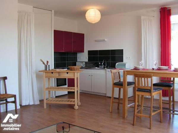 CONCARNEAU: APPARTEMENT T2 exposition sud, en parfait état  situé au 2 étage et dernier étage d...