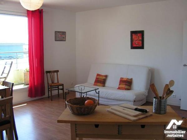 CONCARNEAU: APPARTEMENT T2 exposition sud, en parfait état  situé au 2 étage et dernier étage d...