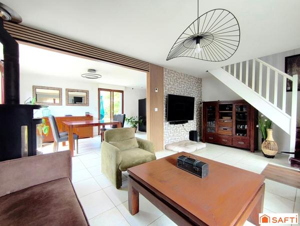 Maison contemporaine de 120 m2 avec vie de plain-pied située au calme