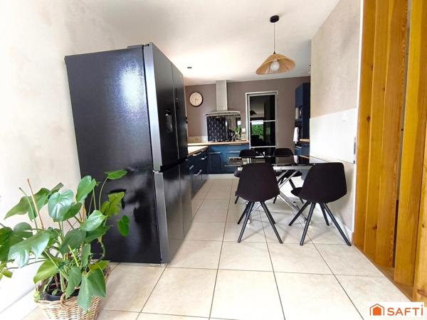 Maison contemporaine de 120 m2 avec vie de plain-pied située au calme