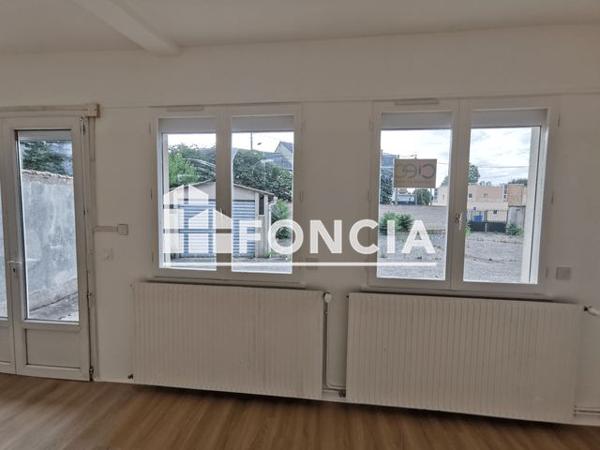 À vendre Local commercial 94 m² - Melun 77000