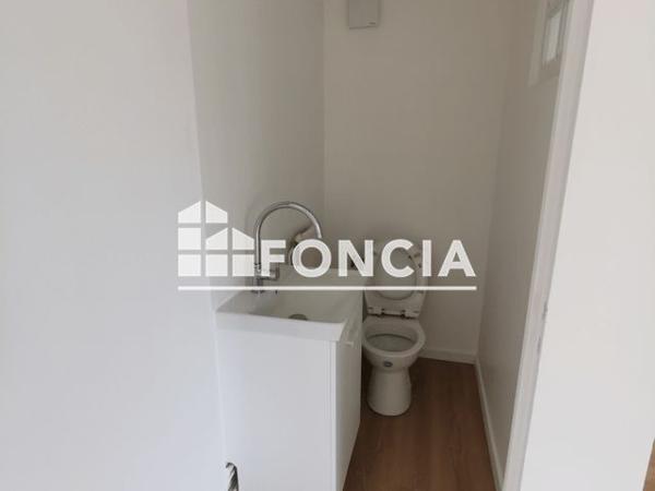 À vendre Local commercial 94 m² - Melun 77000