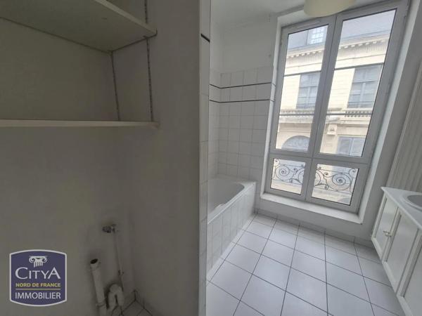 Appartement à louer 3 pièces 75.5m² Lille (59800)