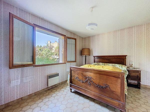 Maison à vendre à Laragne Monteglin - 3 pièces avec jardin - garage de 70m²