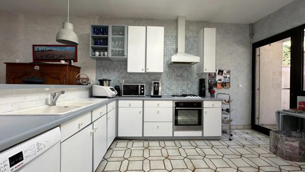 Maison familiale de caractère à La Genette