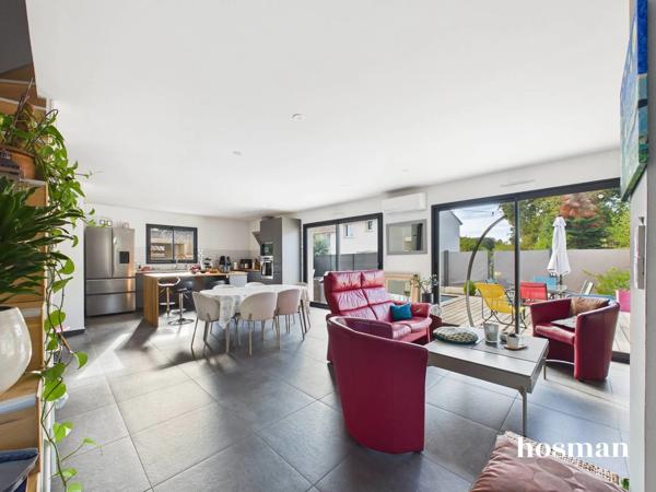 Superbe maison individuelle 6 pièces de 130 m² avec piscine et garage - Très calme - Cenon