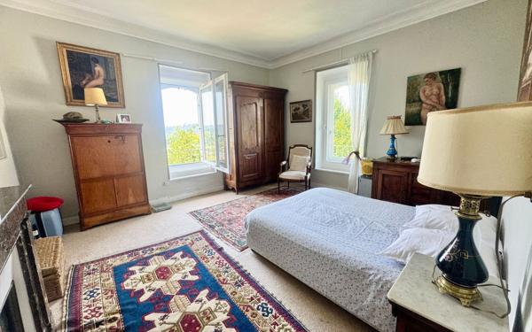 Appartement à vendre    5 pièces • 163 m2 Pau