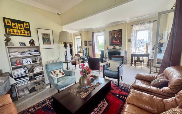 Appartement à vendre    5 pièces • 163 m2 Pau