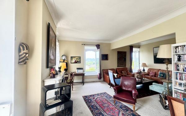 Appartement à vendre    5 pièces • 163 m2 Pau