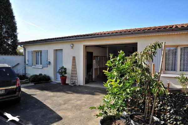 Maison à vendre 192 240 € Roumazières-Loubert 6 p 149 m² DPE D
