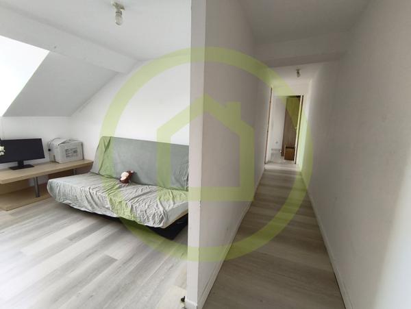 Immeuble à FOURMIES (59610)