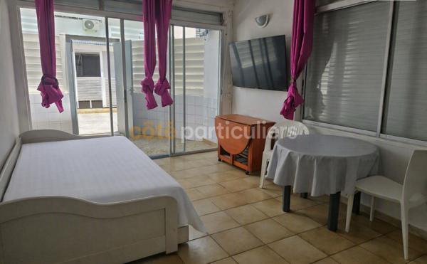 Vente
                Appartement40 m² - 2 Pièces -
                    SAINTE ANNE (97180)