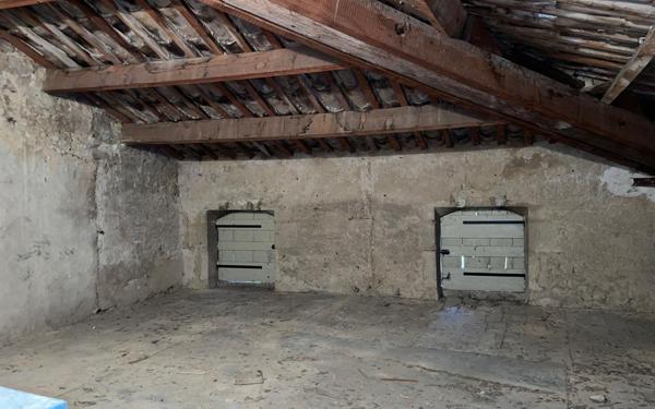 Maison à vendre    4 pièces •  Saint-Paul-Trois-Châteaux