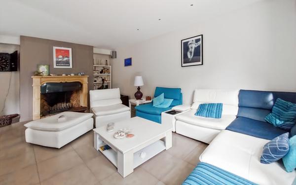 Maison à vendre    8 pièces •  Marseillan