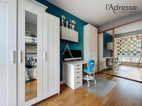 PUTEAUX/ République - Appartement 2 pièces 53m² et 1 Cave